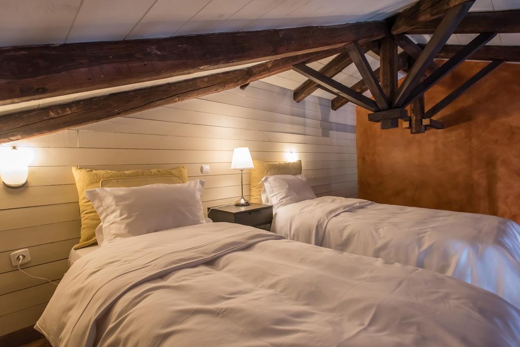 Epoches Luxury Suites Karpenísion Extérieur photo